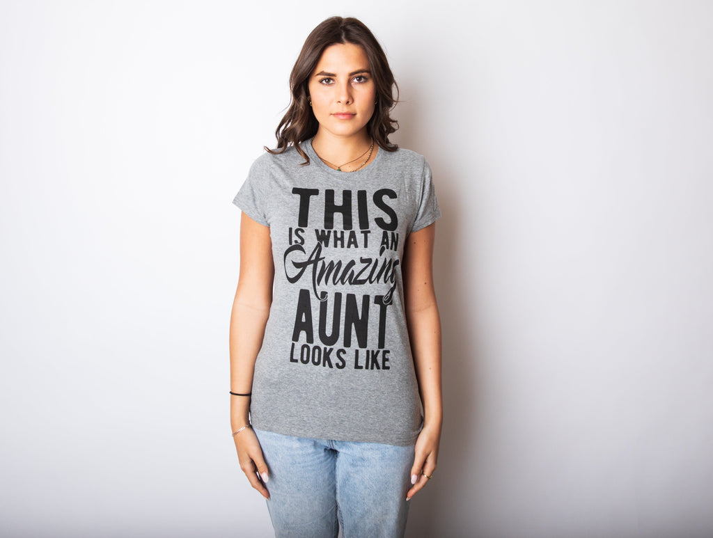 This Is What An Amazing Aunt Looks Like Women's T Shirt product image 2